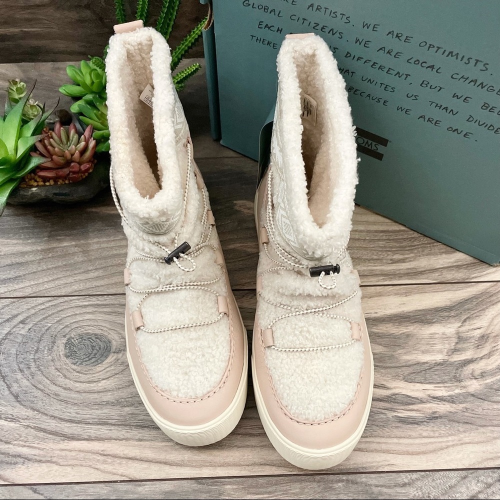 Toms Alpine Faux Shearling Water Resistant Boot - Picture 4 of 12